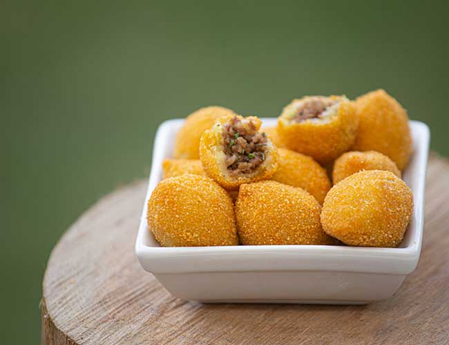 Mini Salgados / Linha Buffet (Já Fritos) - Pão de Queijo Mineirão